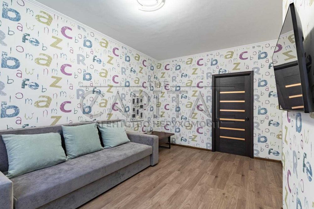 Продаж 3к квартири, пер. Тбіліський, метро Політех, Шевченківський р-н