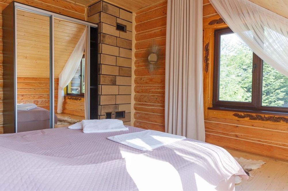 Коттеджи в Мигово-Карпаты 2500 грн.