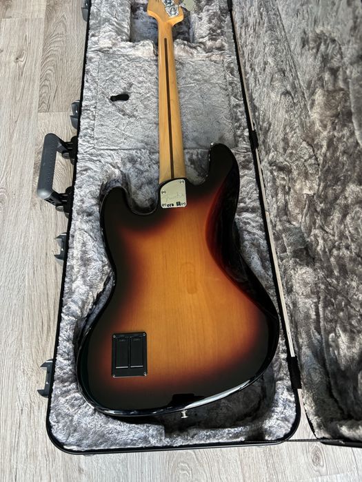 Fender Deluxe Active Jazz Bass gitara basowa
