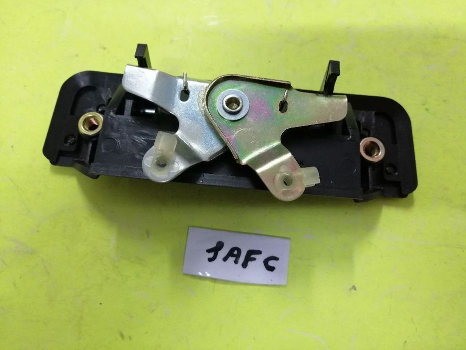 Puxador da tampa da mala Toyota Hilux LN56 LN65 NOVO
