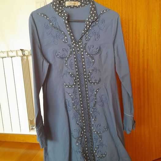 Vestido florido azul