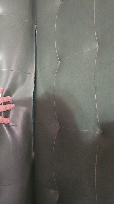 Sofá-cama 4 lugares em pele com arrumação