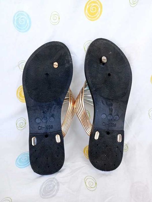 Chinelo barato e bonito