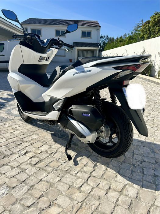 Moto PCX 125 branca único dono ***OPORTUNIDADE***