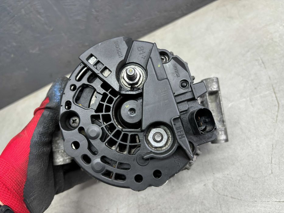 Генератор Volkswagen Tiguan Passat B6 B7 1.8 TSI 2.0 TFSI