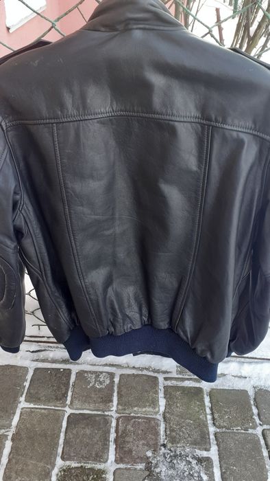 Mужская кожаная куртка-бомбер IXS Швейцария черного цвета.EU 54.