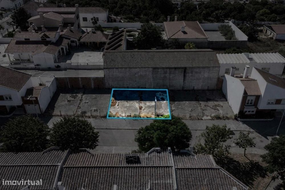 Terreno Urbano Na Vila De Alpiarça, Santarém — Alpiarça, Santarém
