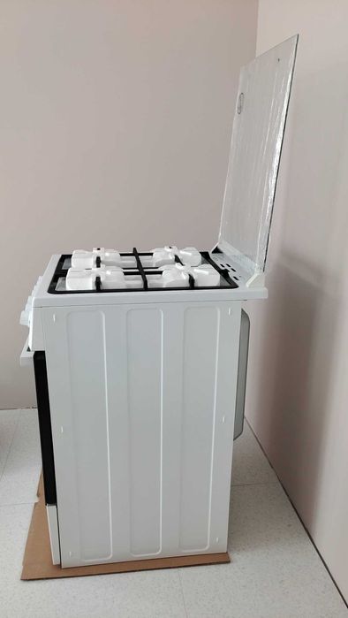 Кухонна плита комбінована BEKO FSET52130GW
