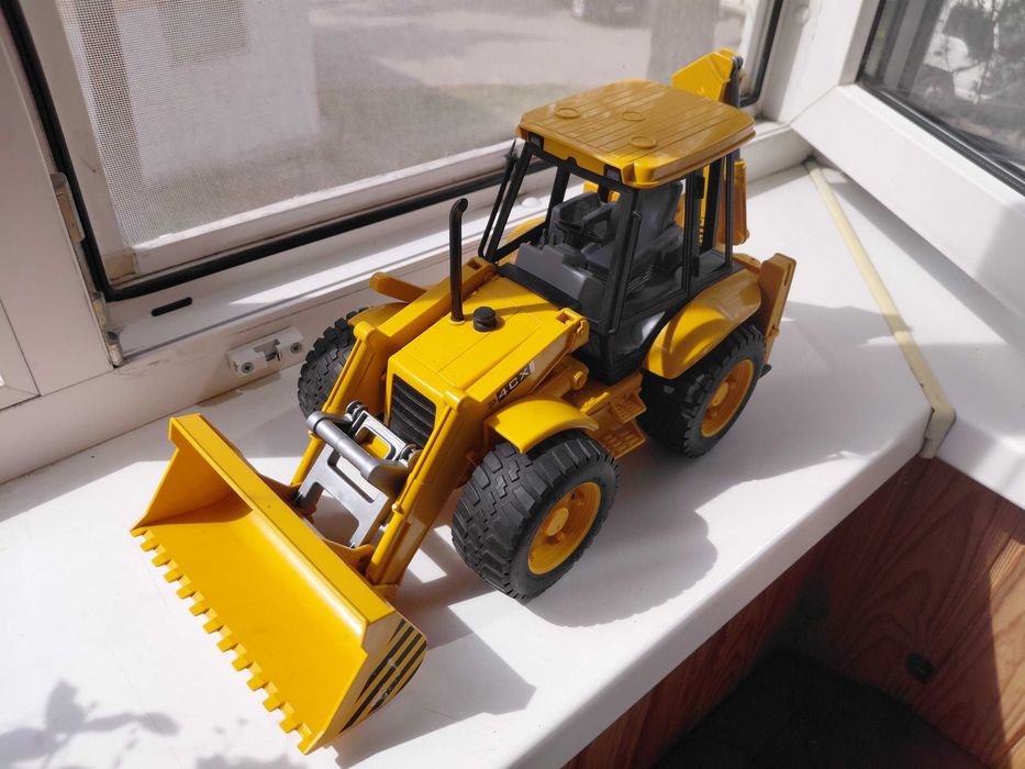трактор навантажувач bruder іграшка jcb