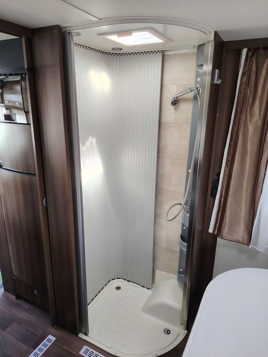 Autocaravana DETHLEFFS i7150 cama central