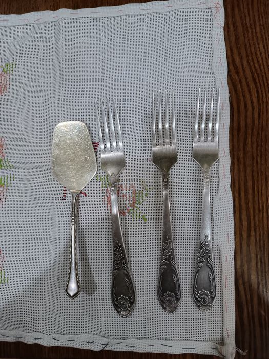 Мельфіорові вилки МНЦ, лопаточка для торта