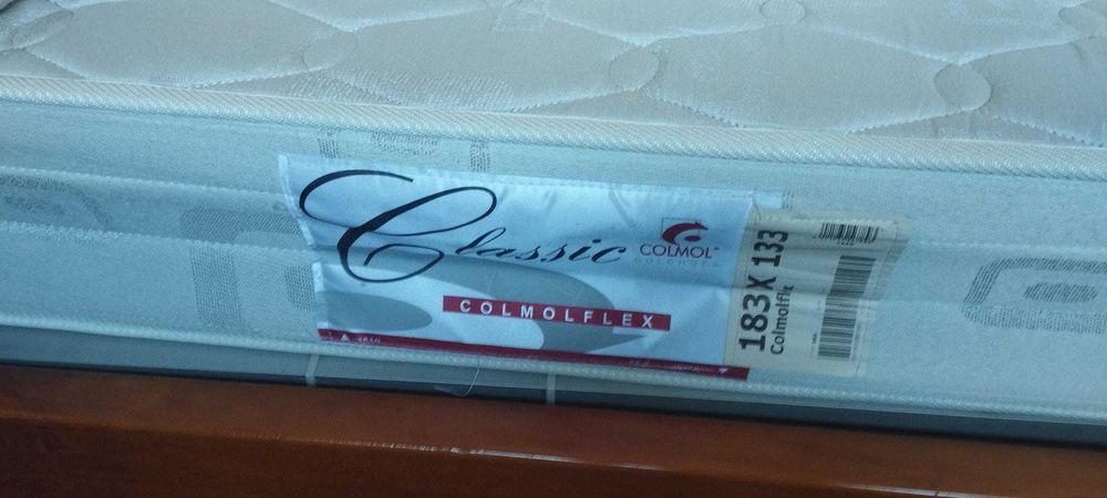 Mobilia de quarto de casal