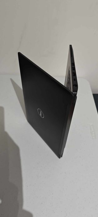 DELL latitude E7470 i5-6300U/8GB/256SSD/Win 10/ 130€ /Com Garantia64738934502019123