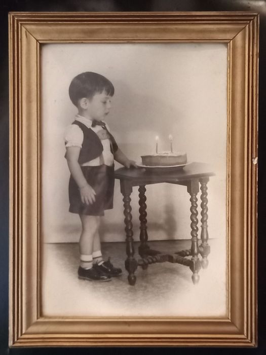 Fotos antiga a preto e branco já emolduradas