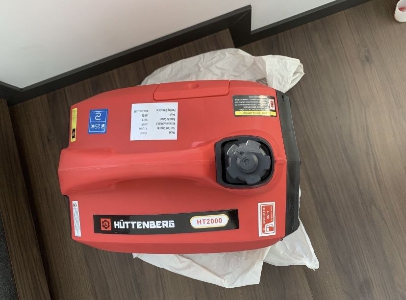 Продам інверторний генератор 2 кв