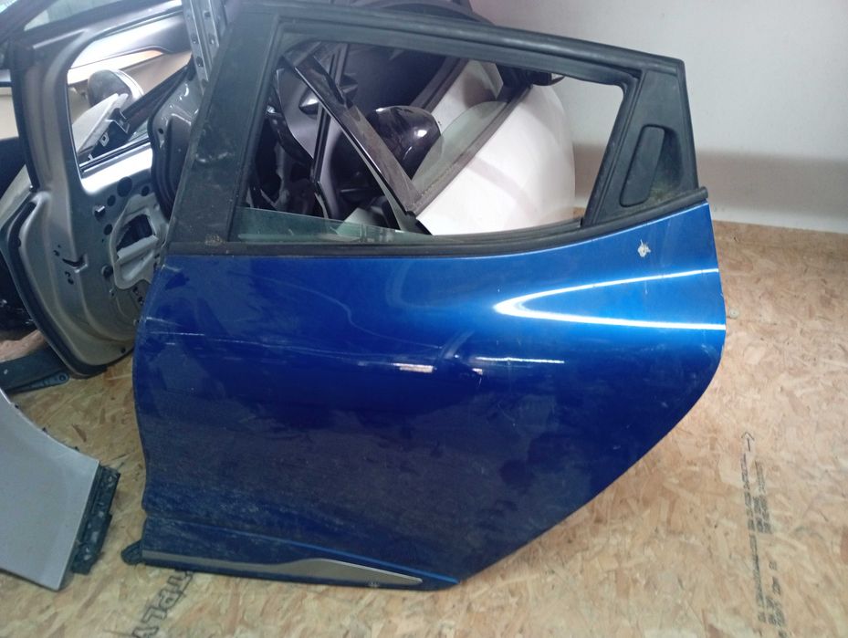 porta tras esq renault clio 4 break