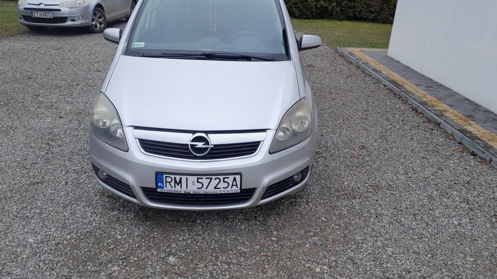 Opel Zafira b 1.6 benzyna 7osobowy