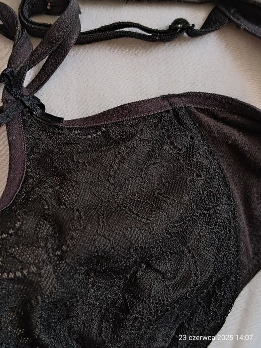 Biustonosz stanik sexy H&M koronkowy 80A prześwituje