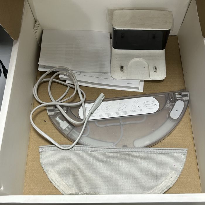 Робот пилосос Xiaomi Mi robot Vacuum MOP