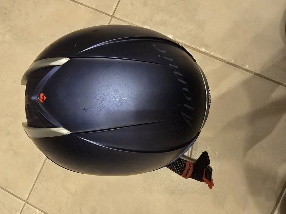Kask narciarski Atomic