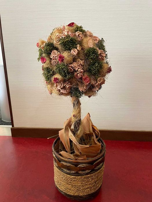 Planta Decorativa Artificial em Vaso Rústico