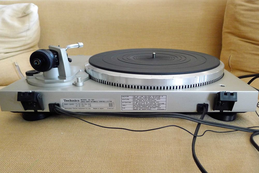 Gira Discos Technics SL-Q2