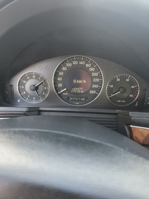 Mercedes-Benz  W211 270CDI 2002 ROK