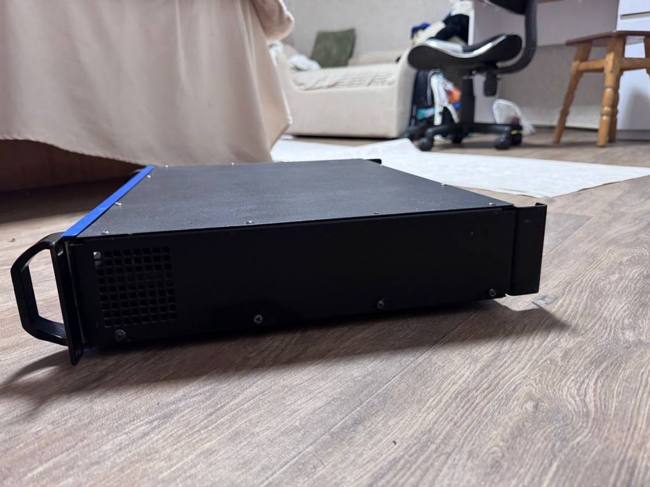 Підсилювач Park audio V4-2400