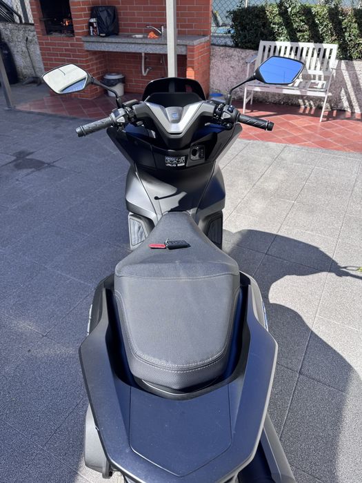 Honda PCX 2025 com 1.242km
