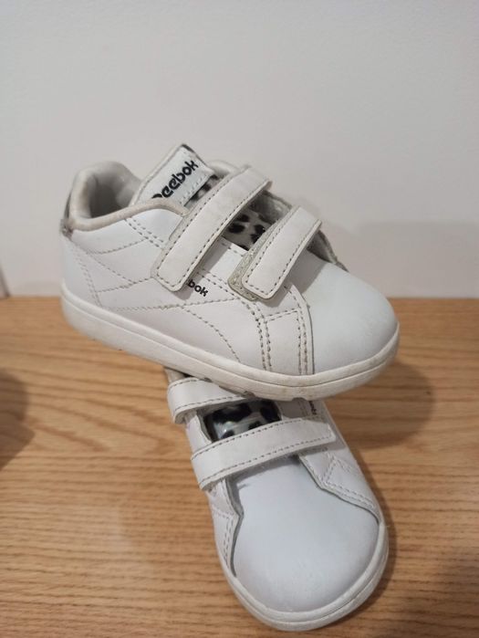 Sapatilhas  rebook n° 21, branco Tigrese com efeito brilho ( 1x