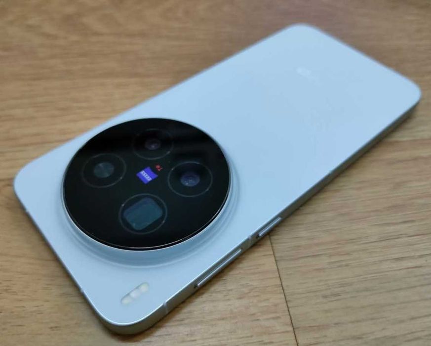 Vivo x300 Pro 12/256GB  e oppo X9 pro novo selado com garantia