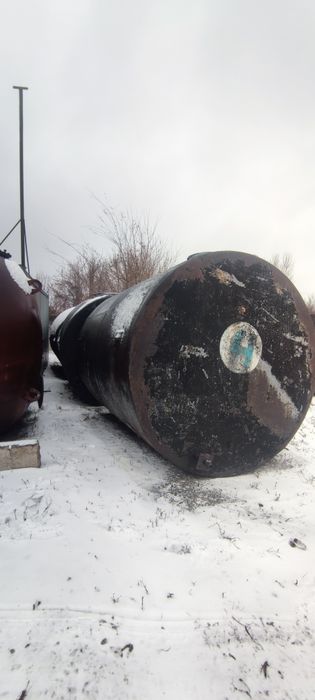 Продам ёмкость  объемом 10 м.куб толщина 5мм,состояние хорошее.