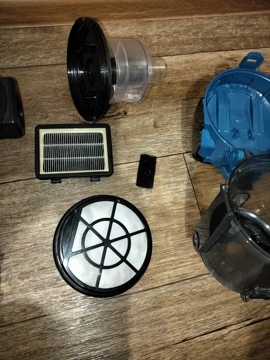 Пилосос без мешка BOSCH Series 2