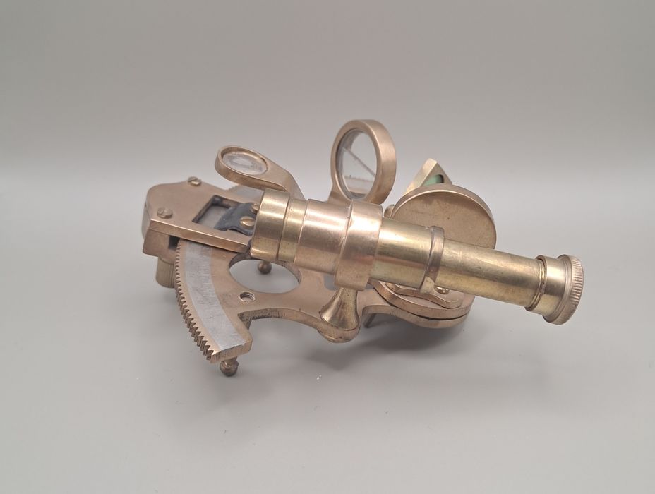 Sextante instrumento náutico