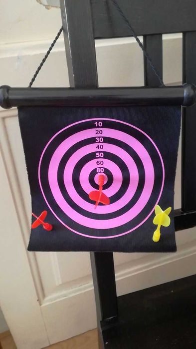 Jogo Alvo Portátil com 3 setas magnéticas + caixa original