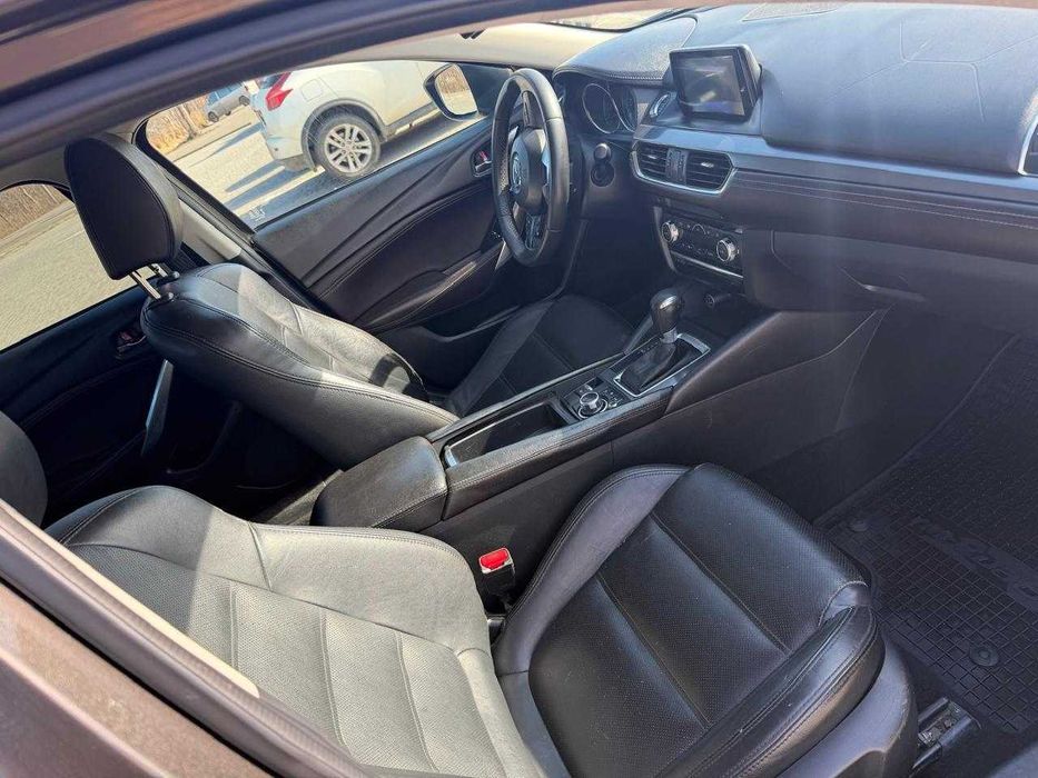 Продам автомобиль Mazda 6 2016
