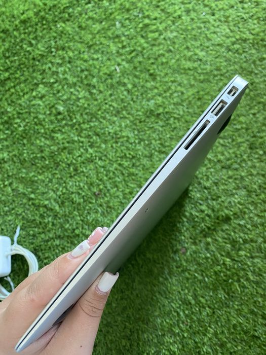 Macbook Air'13 (2015)64586065852930123