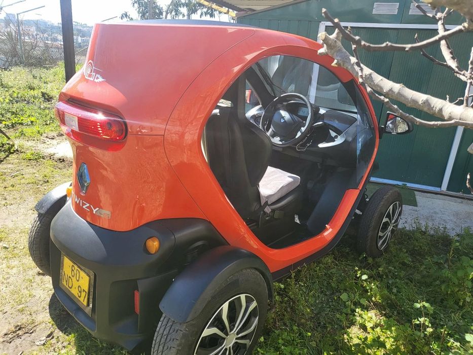 Renault twiz  carro  bem estimado