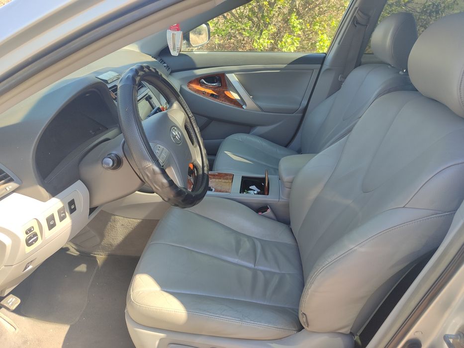 Продам автомобіль TOYOTA AURION