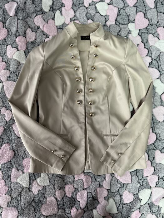 Продам пиджак , размер л