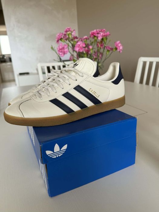 Buty adidas Gazelle 42.5