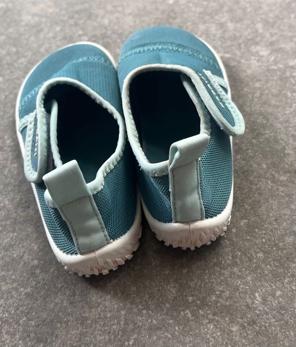 Dziecięce buty na basen nabaiji 25