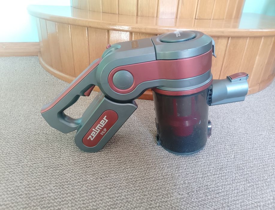 Пилосос Zelmer вертикальний акумуляторний