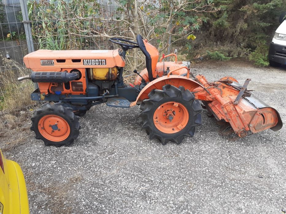 Trator agrícola 4x4
