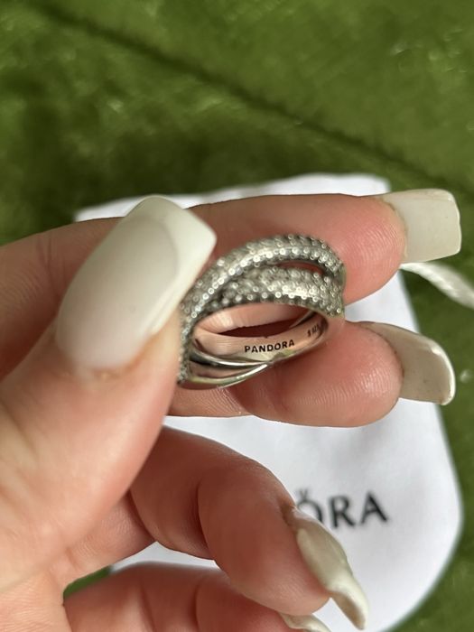 Срібне кольце проби 925 Pandora