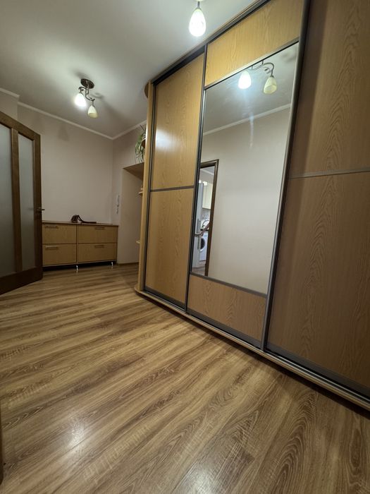 Новобудова в Центрі.Світло Не вимекають