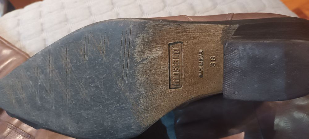 Botas Mustang castanhas
