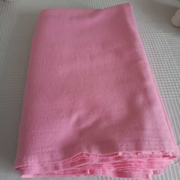 Flanela bawełniana w różowym kolorze.