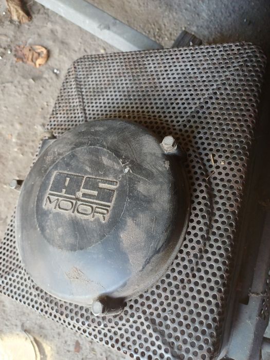 Silnik dwusuwowy od kosiarki