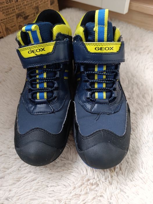 Buty Geox J New Savage Boy r. 37
